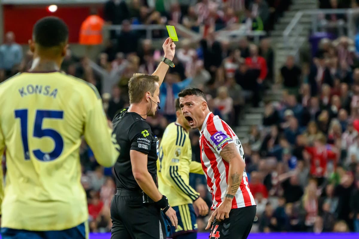 Premier League explains VAR decision on Reinildo's red card